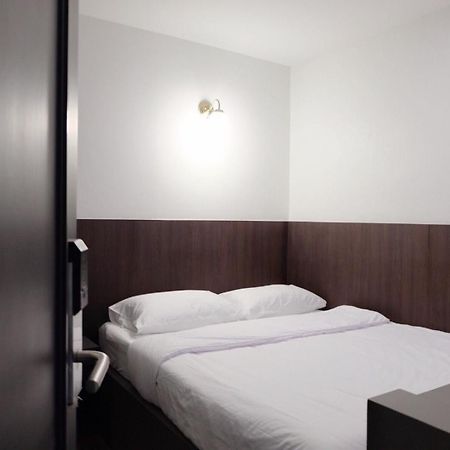 Four Sisters Homestay Bangkok Ngoại thất bức ảnh