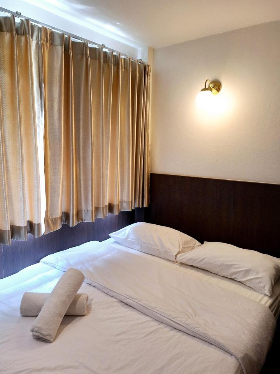 Four Sisters Homestay Bangkok Ngoại thất bức ảnh