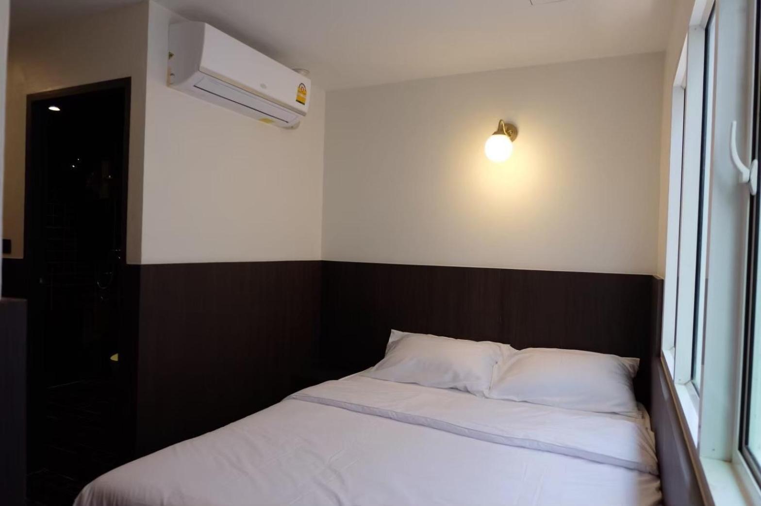 Four Sisters Homestay Bangkok Ngoại thất bức ảnh