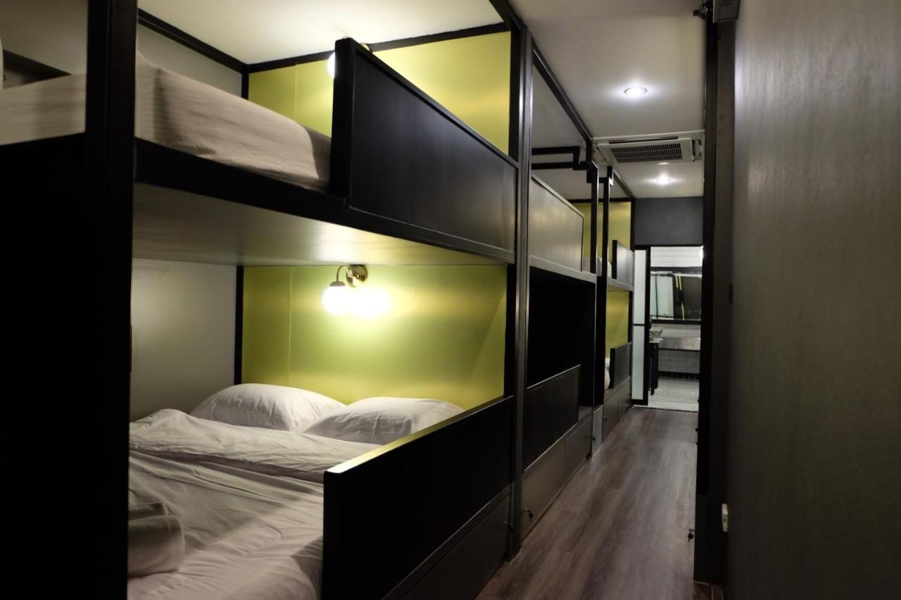 Four Sisters Homestay Bangkok Ngoại thất bức ảnh