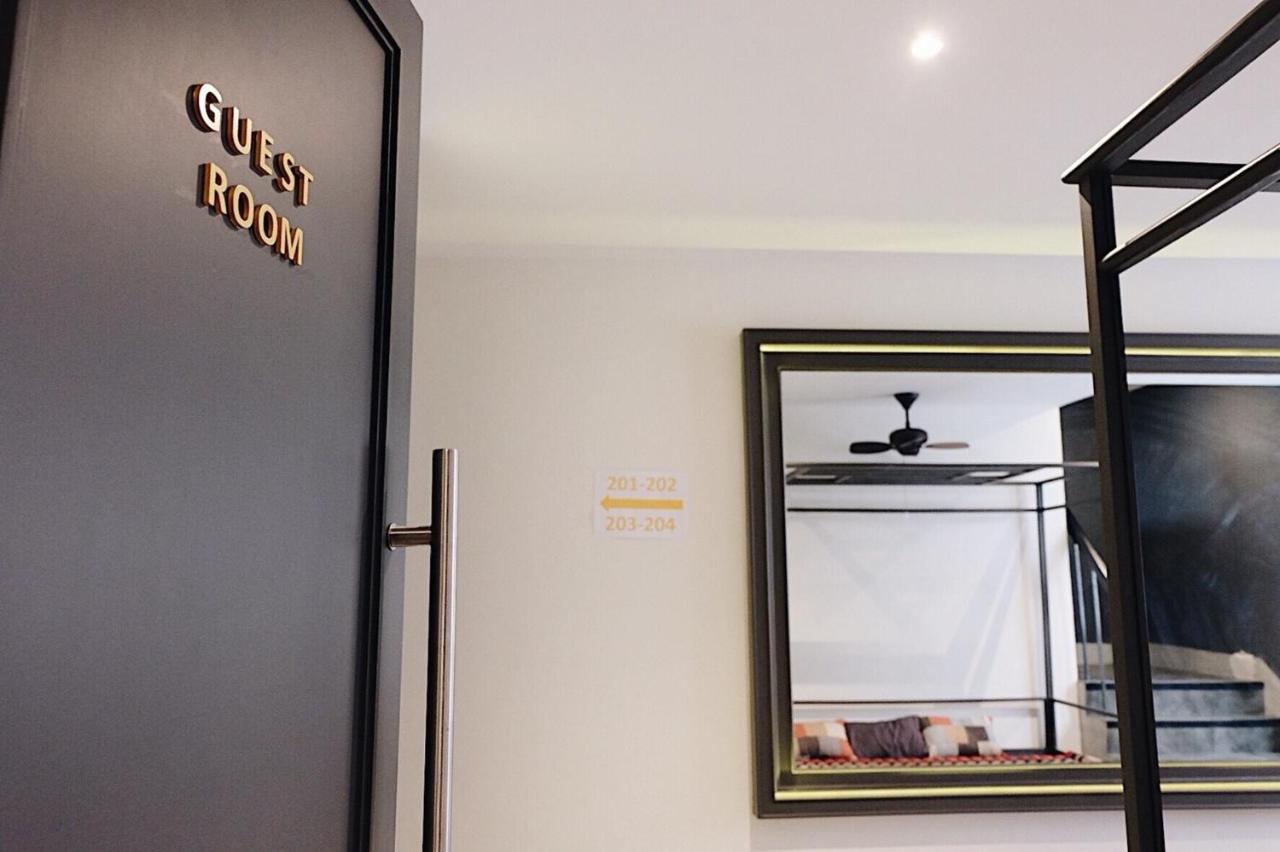 Four Sisters Homestay Bangkok Ngoại thất bức ảnh